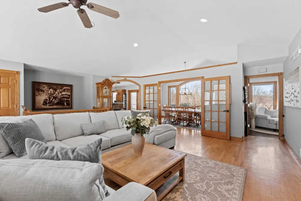 32337 Juniper Road Chatfield, MN 55923