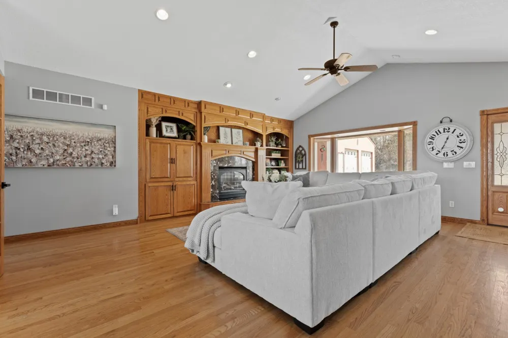 32337 Juniper Road Chatfield, MN 55923