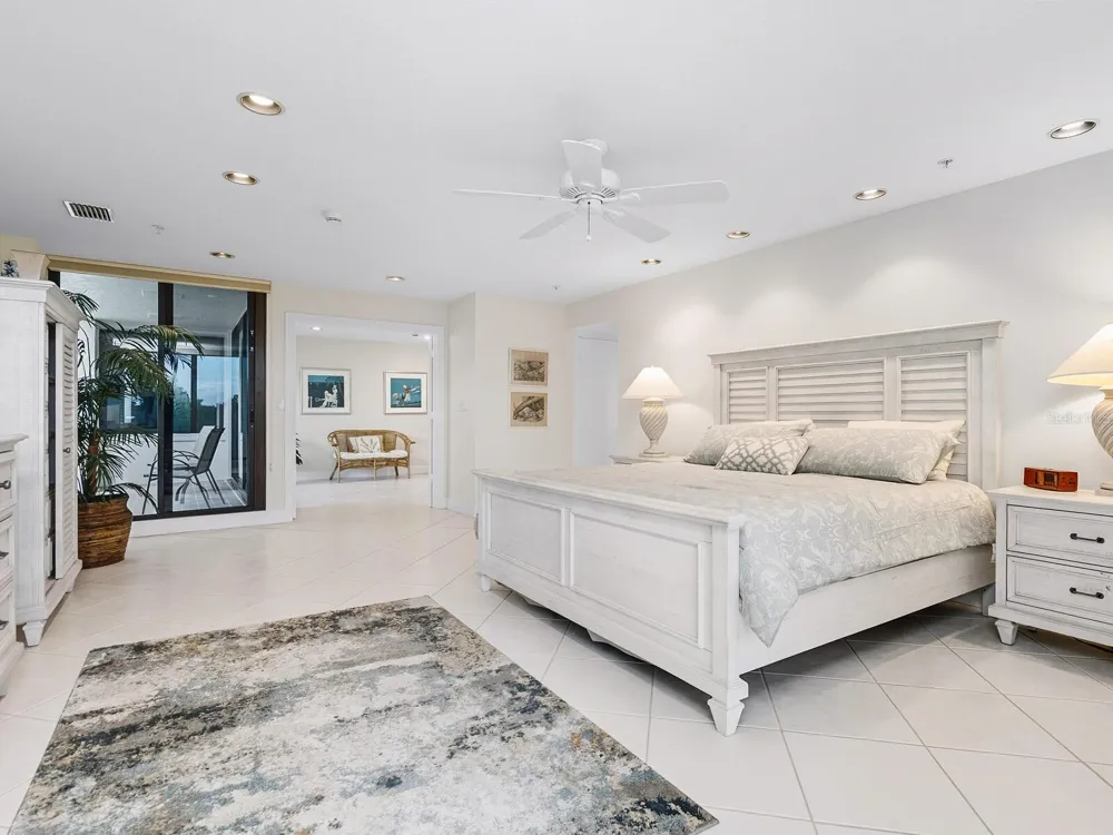 1511 GULF OF MEXICO DRIVE #201 Longboat Key, FL 34228