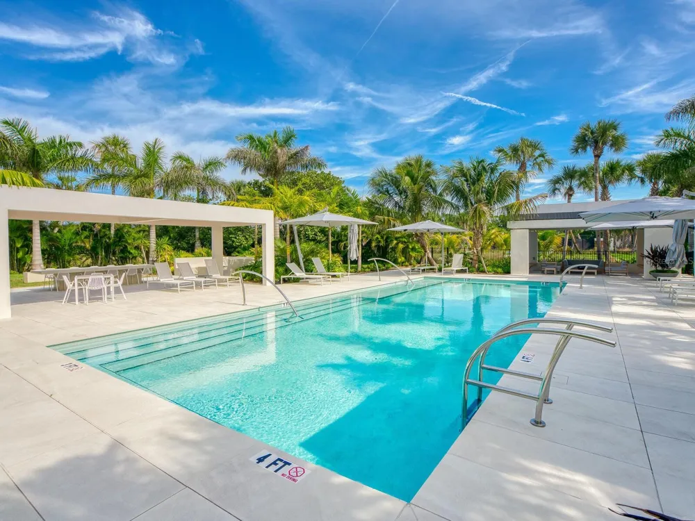 1511 GULF OF MEXICO DRIVE #201 Longboat Key, FL 34228
