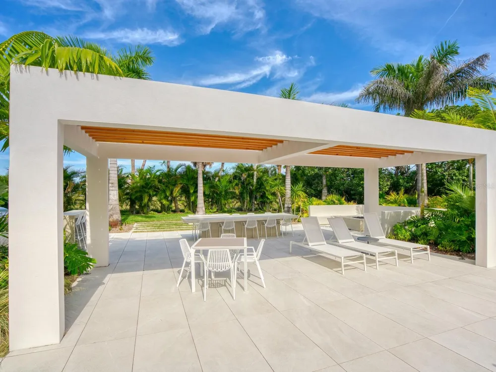 1511 GULF OF MEXICO DRIVE #201 Longboat Key, FL 34228