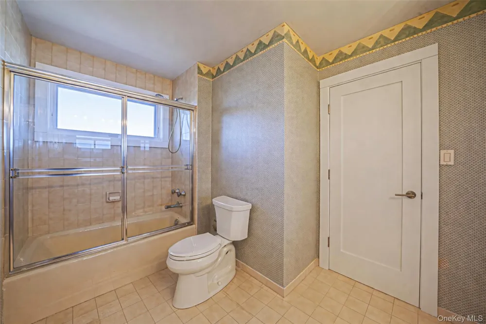 1233 Beech Street #5 Atlantic Beach, NY 11509