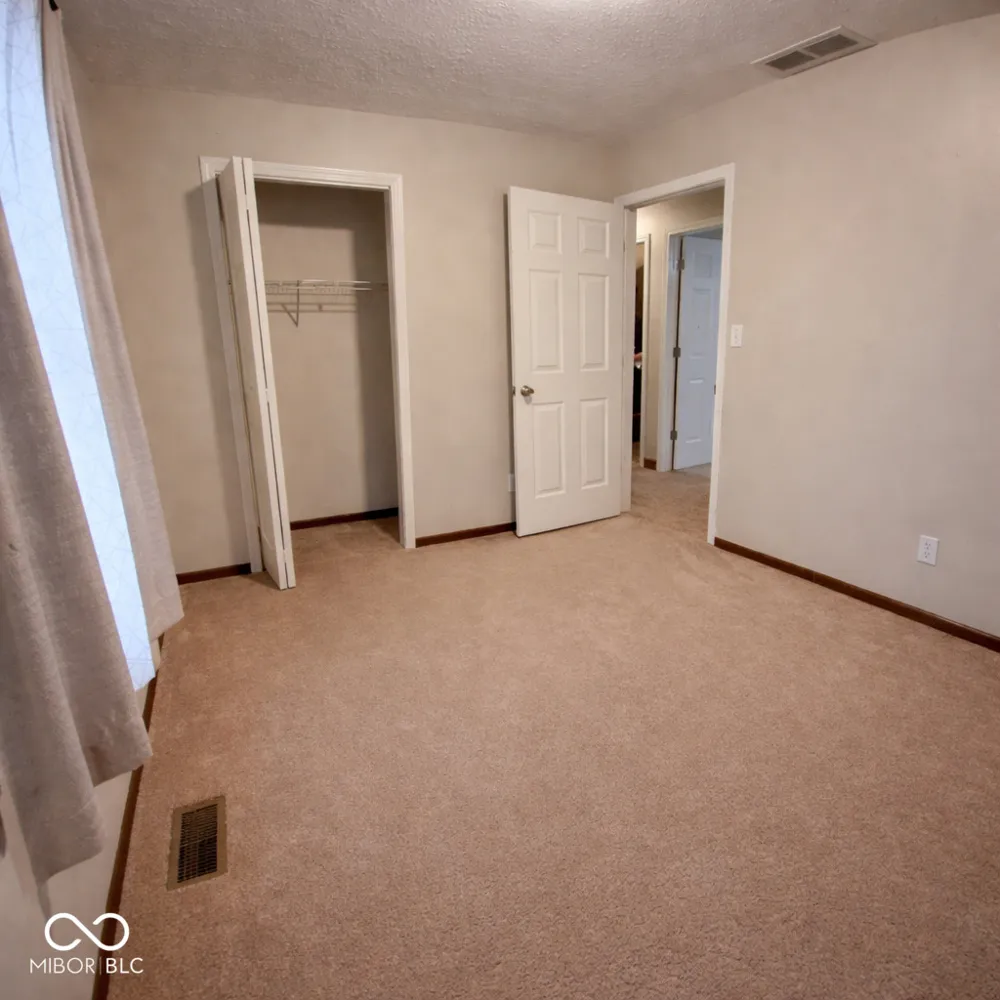 739 E 125 S Williamsport, IN 47993