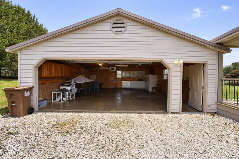 739 E 125 S Williamsport, IN 47993