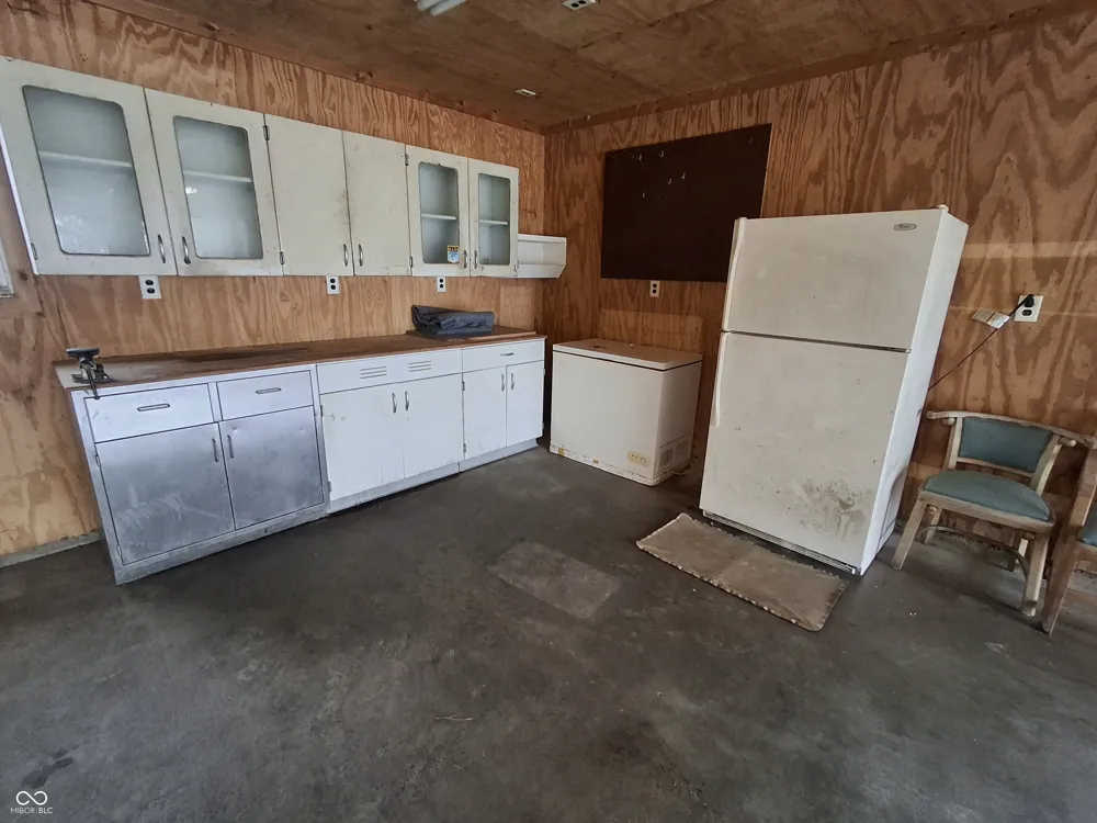 739 E 125 S Williamsport, IN 47993
