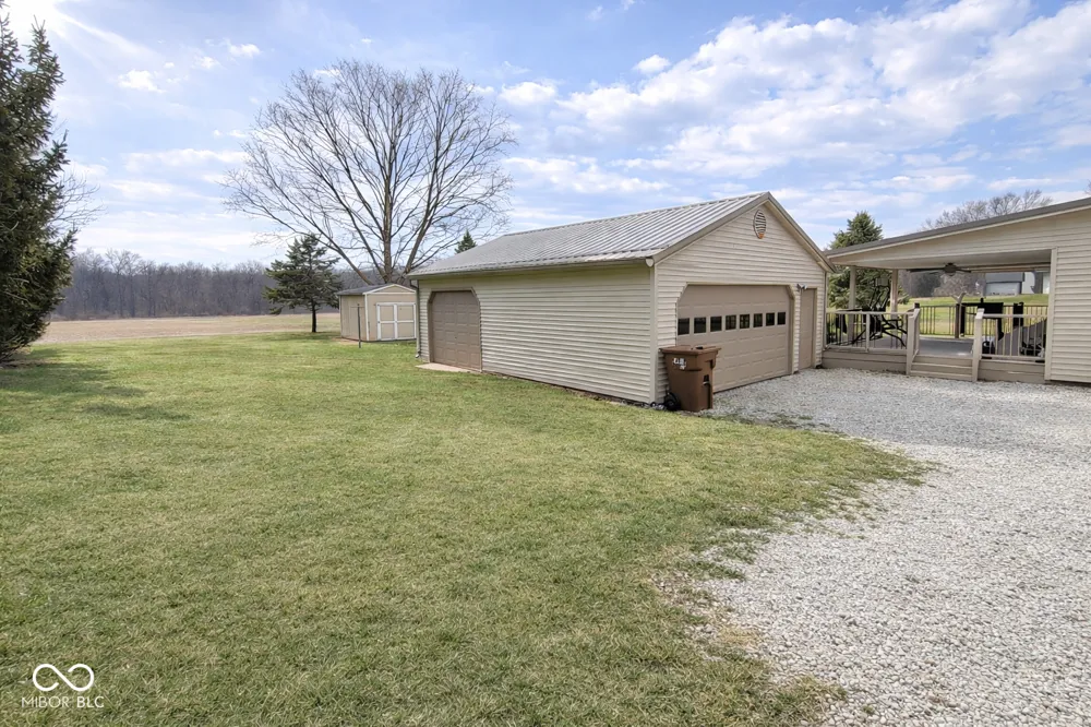 739 E 125 S Williamsport, IN 47993