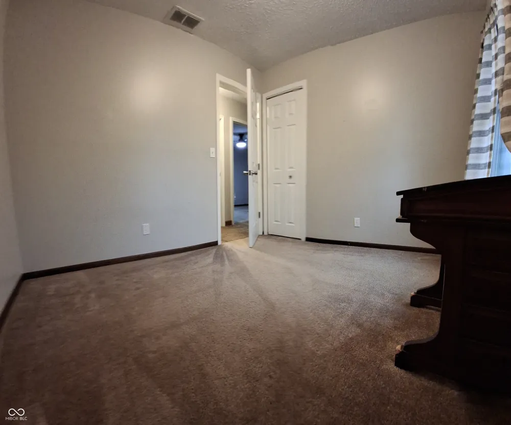 739 E 125 S Williamsport, IN 47993