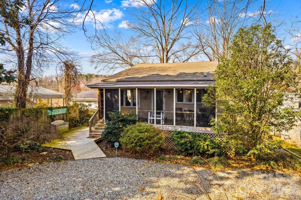 1331 Hickory Point Drive Lexington, NC 27292