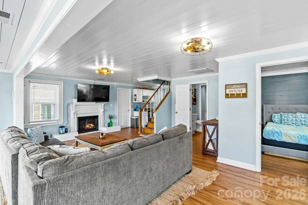 1331 Hickory Point Drive Lexington, NC 27292