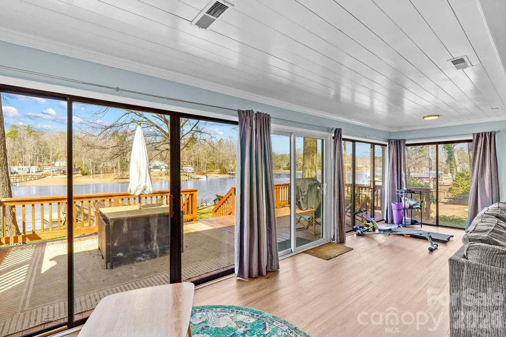 1331 Hickory Point Drive Lexington, NC 27292