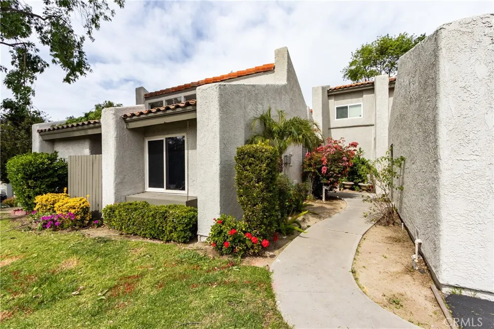 29344 Via Frontera Murrieta, CA 92563