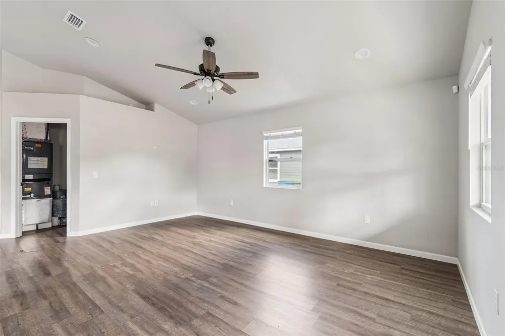 23166 NW 180TH AVENUE High Springs, FL 32643