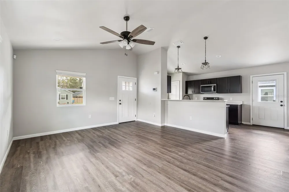 23166 NW 180TH AVENUE High Springs, FL 32643