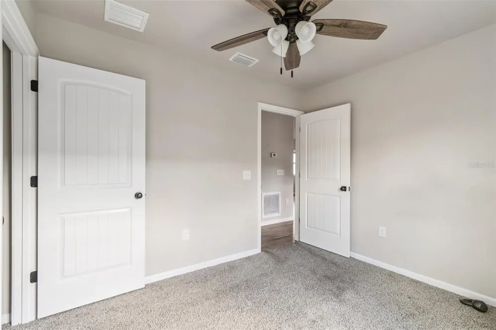 23166 NW 180TH AVENUE High Springs, FL 32643