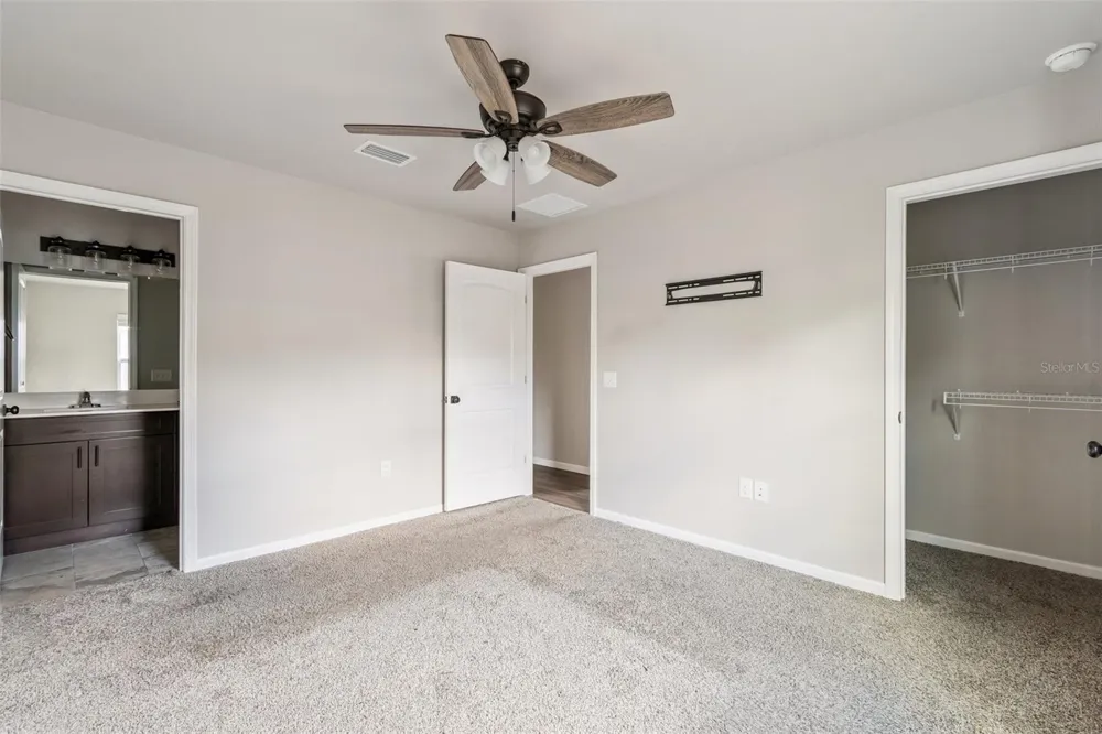 23166 NW 180TH AVENUE High Springs, FL 32643