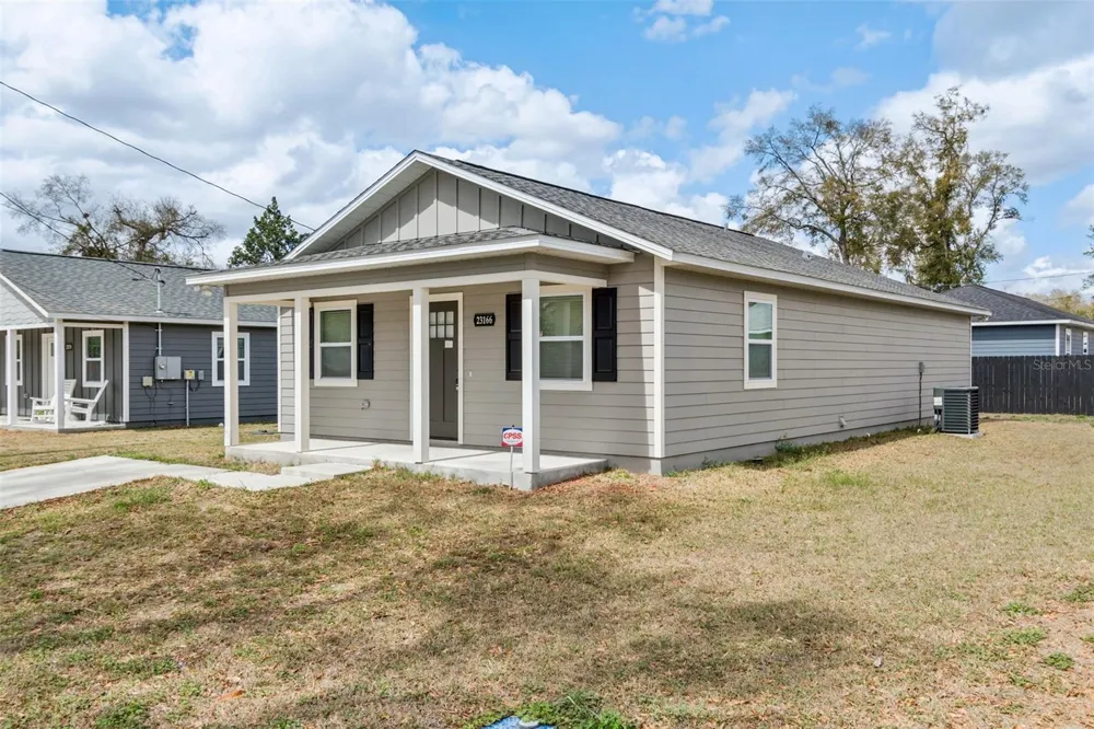 23166 NW 180TH AVENUE High Springs, FL 32643