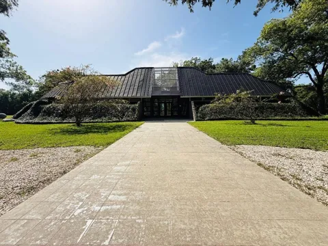 1504 Half Moon Drive