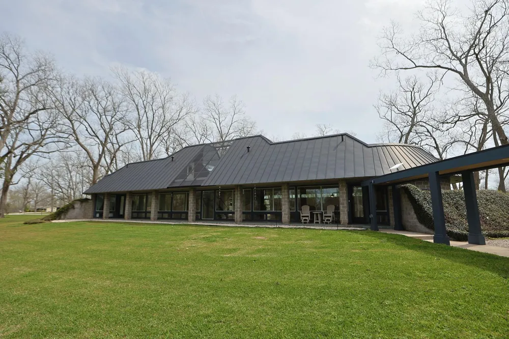 1504 Half Moon Drive Wharton, TX 77488