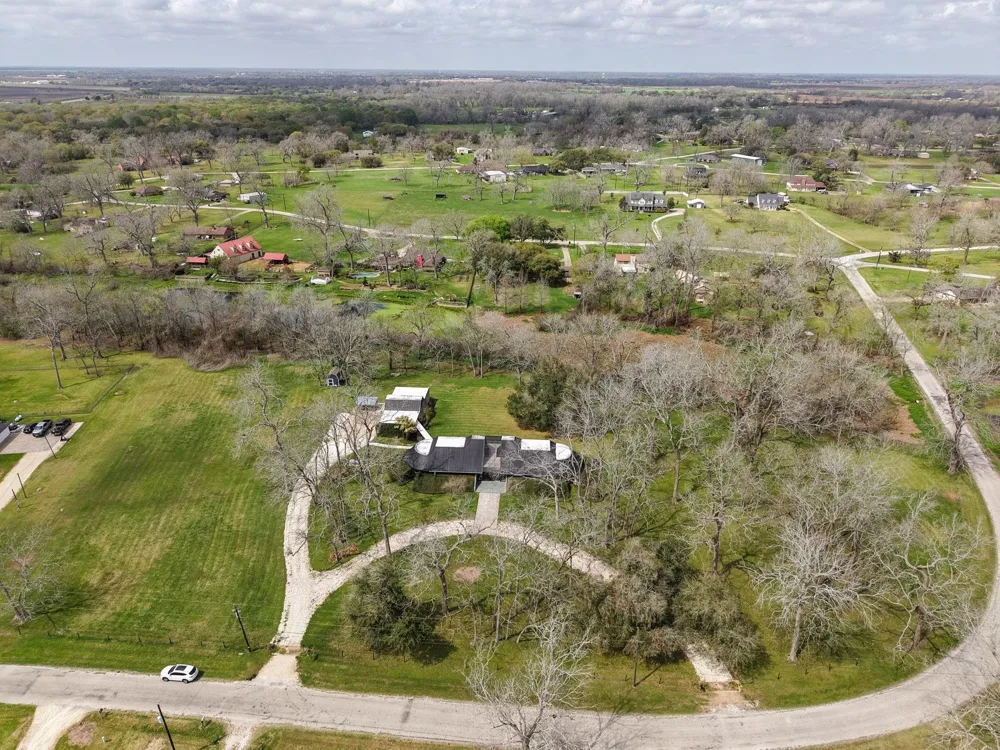 1504 Half Moon Drive Wharton, TX 77488