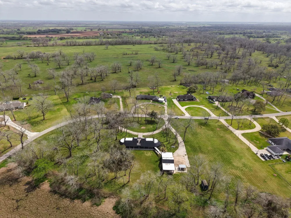1504 Half Moon Drive Wharton, TX 77488