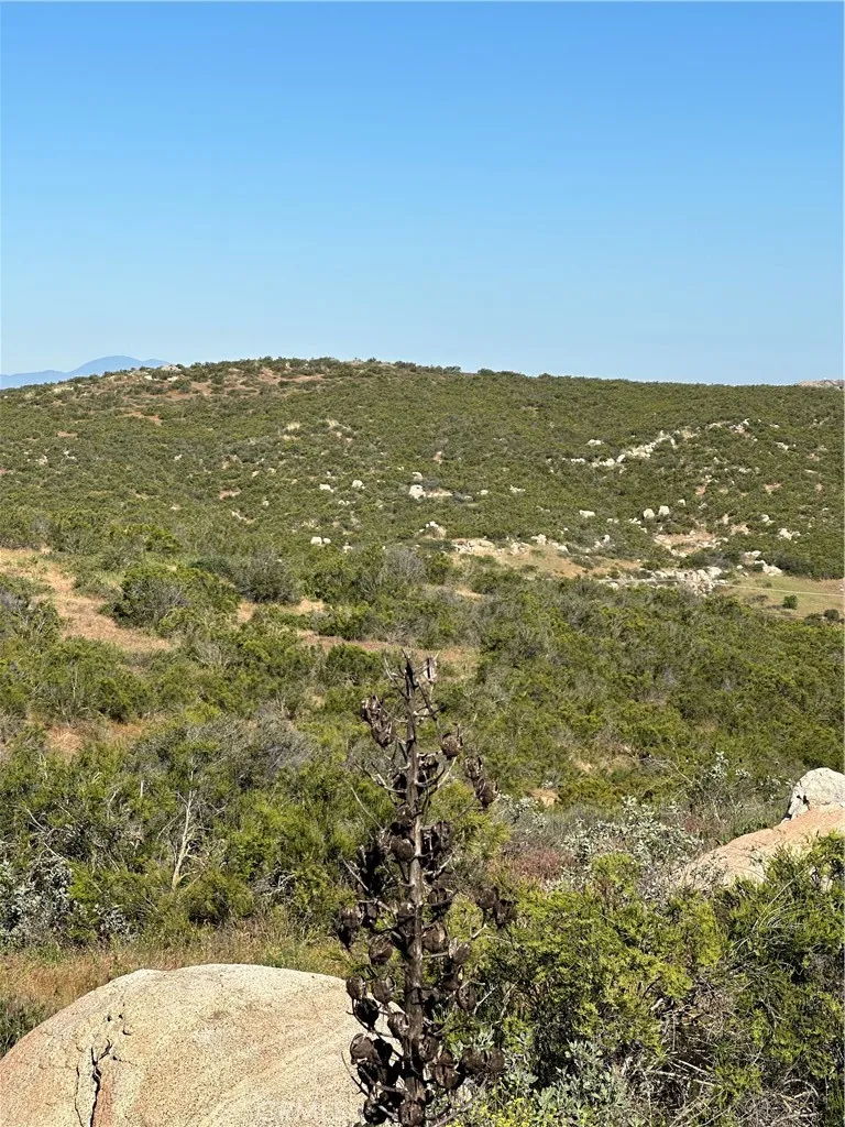 Sage & Red Mountain Road Hemet, CA 92544