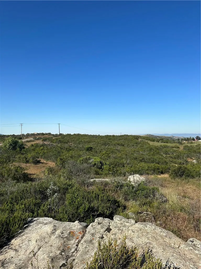 Sage & Red Mountain Road Hemet, CA 92544