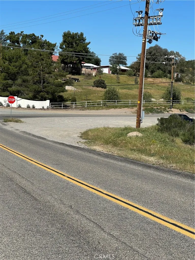 Sage & Red Mountain Road Hemet, CA 92544