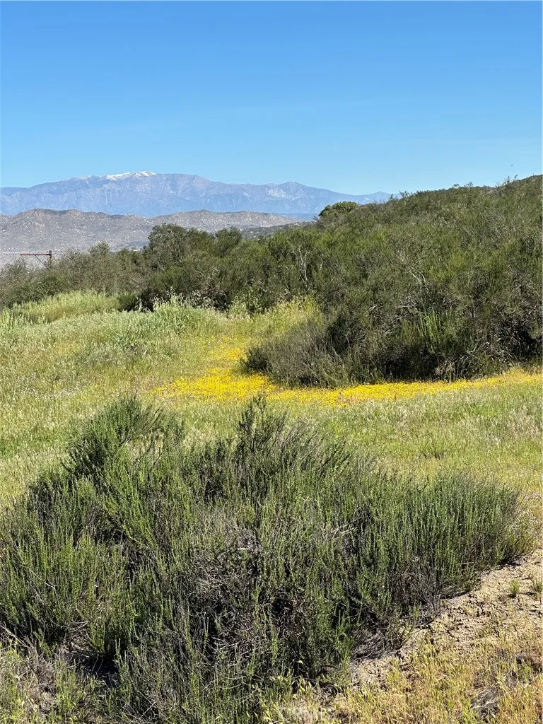 Sage & Red Mountain Road Hemet, CA 92544