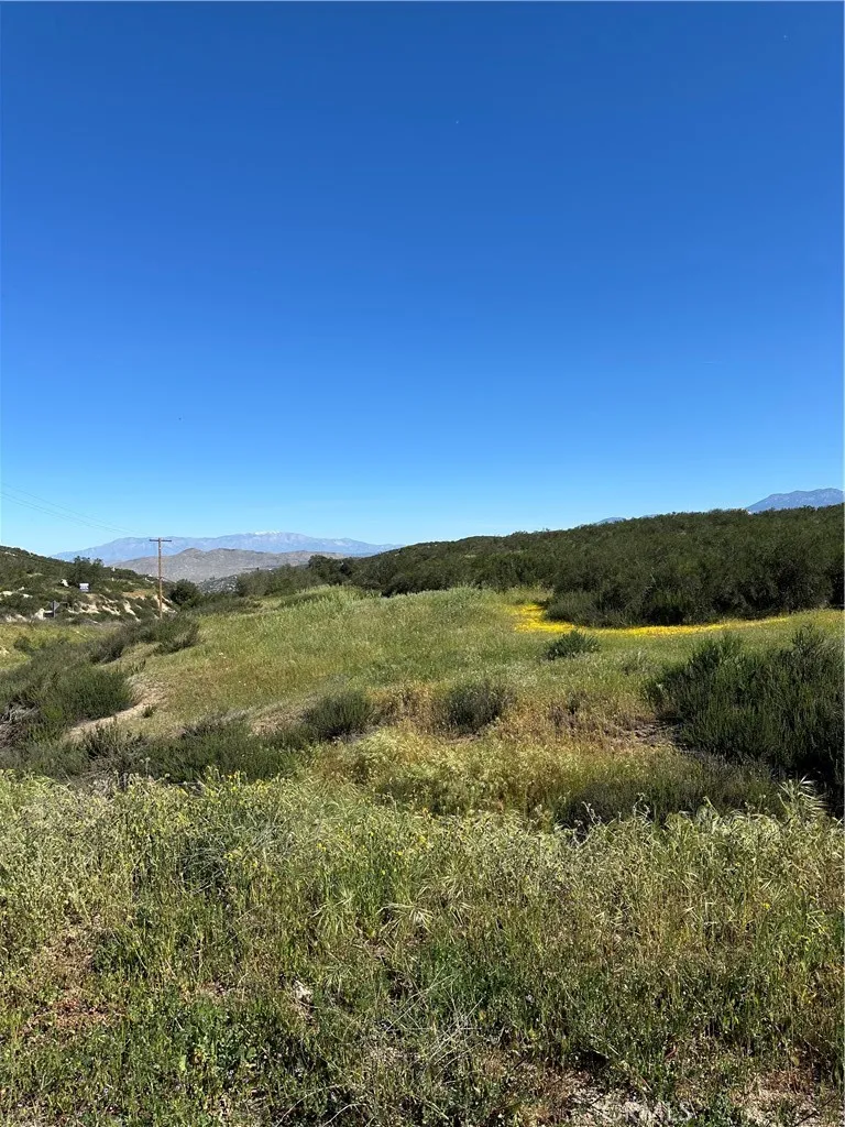 Sage & Red Mountain Road Hemet, CA 92544
