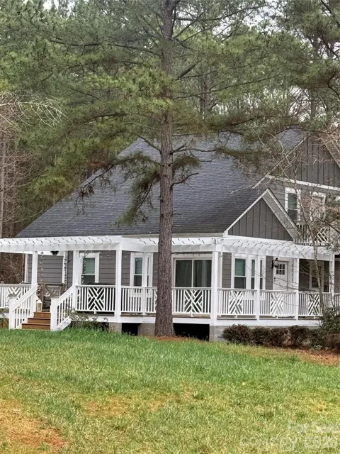 5111 Stockbridge Drive