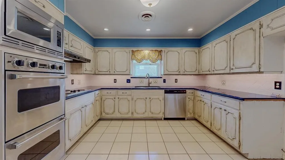 5710 Pickwick Lane Beaumont, TX 77706