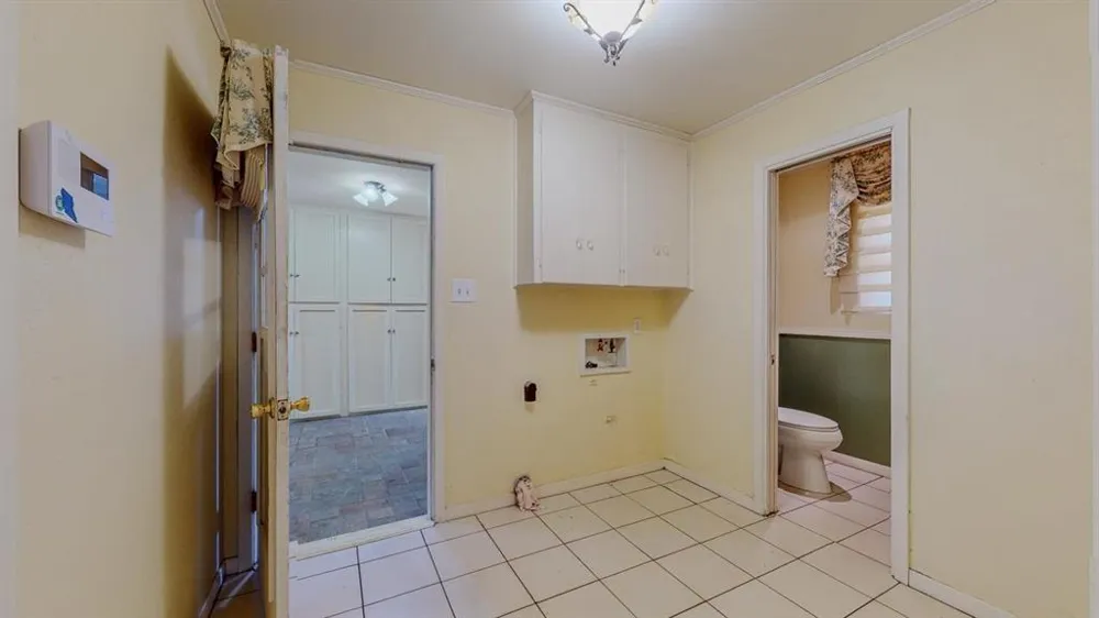 5710 Pickwick Lane Beaumont, TX 77706