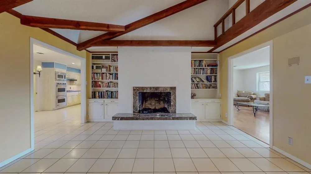 5710 Pickwick Lane Beaumont, TX 77706
