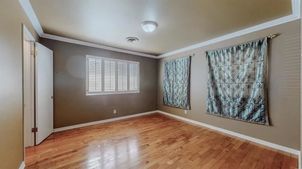 5710 Pickwick Lane Beaumont, TX 77706