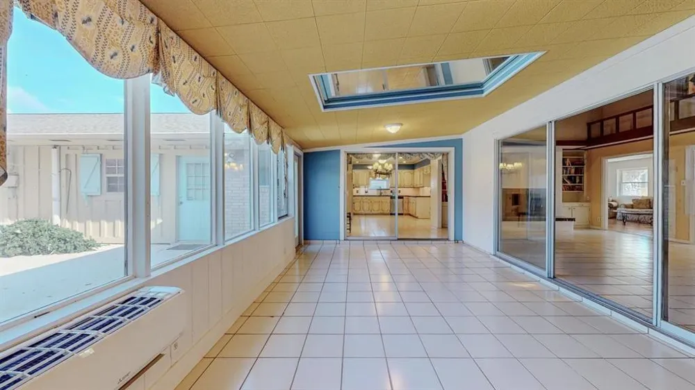 5710 Pickwick Lane Beaumont, TX 77706