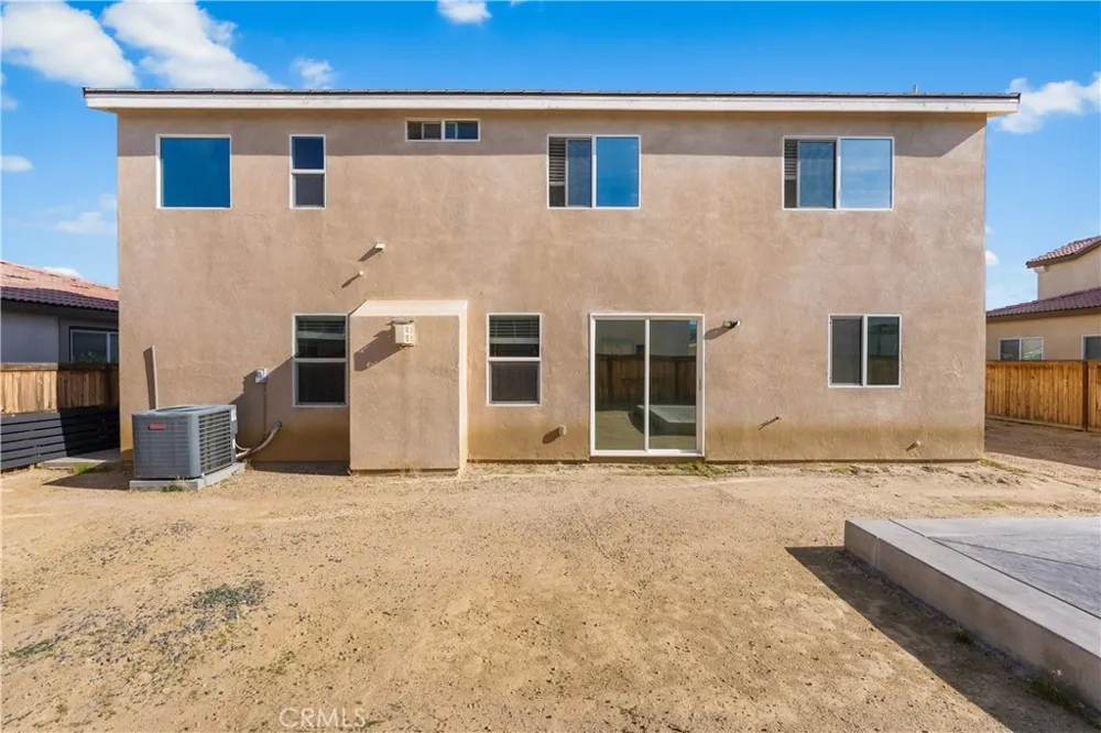 2517 San Madrid Way Rosamond, CA 93560