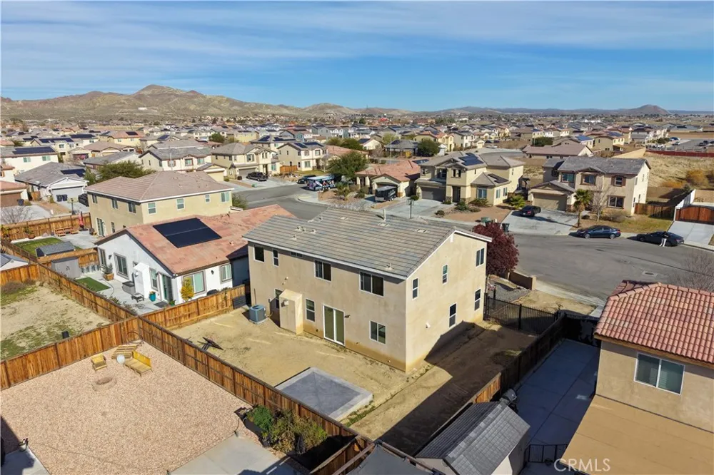 2517 San Madrid Way Rosamond, CA 93560
