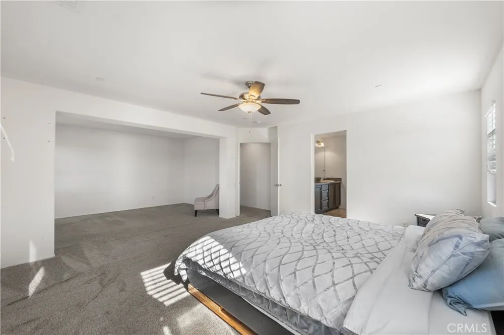 2517 San Madrid Way Rosamond, CA 93560