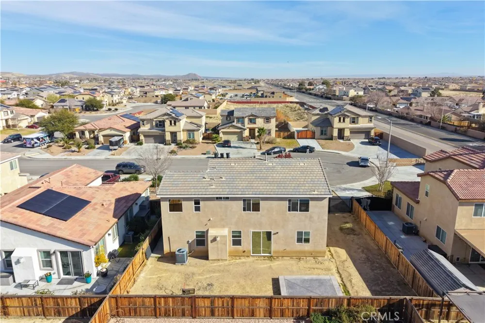 2517 San Madrid Way Rosamond, CA 93560
