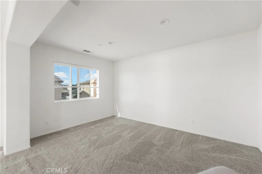 2517 San Madrid Way Rosamond, CA 93560
