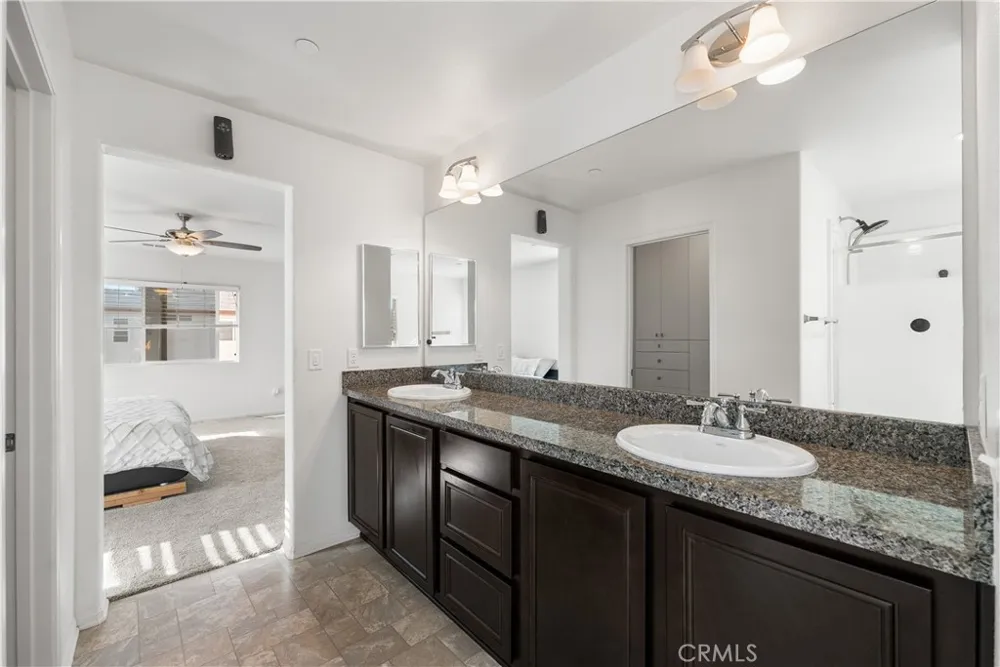 2517 San Madrid Way Rosamond, CA 93560