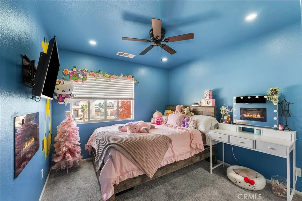 2517 San Madrid Way Rosamond, CA 93560