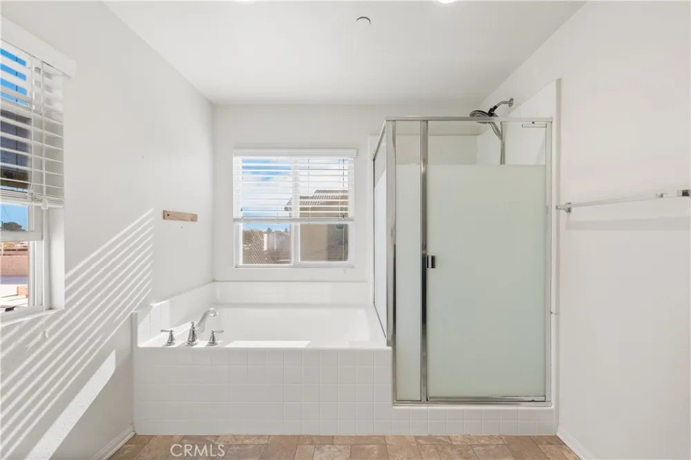 2517 San Madrid Way Rosamond, CA 93560