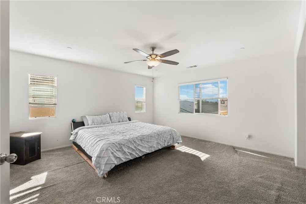 2517 San Madrid Way Rosamond, CA 93560