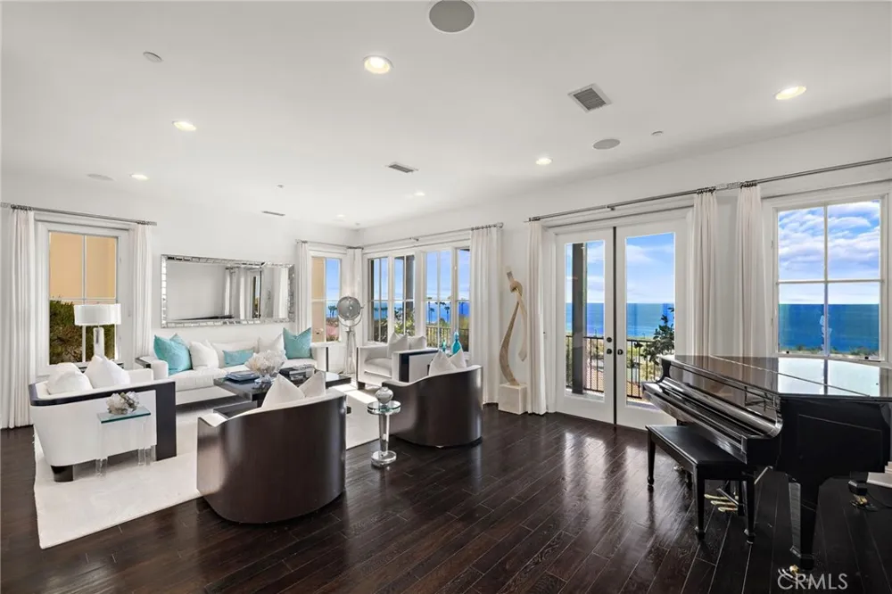 20 Sidra Newport Coast, CA 92657