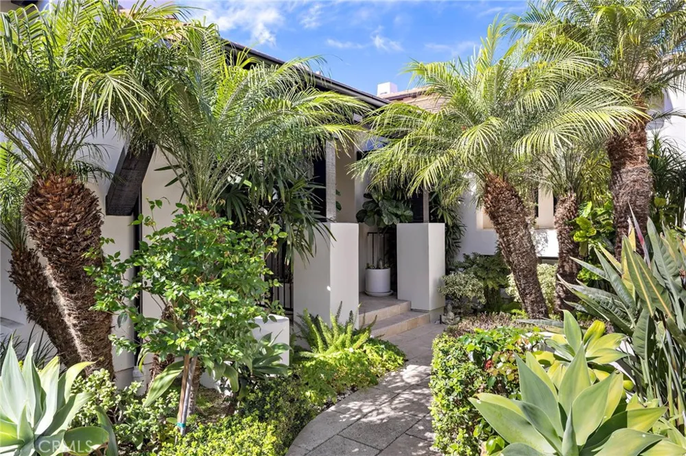 20 Sidra Newport Coast, CA 92657