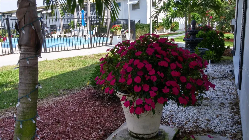 5929 EASY STREET #I-23 Bradenton, FL 34207