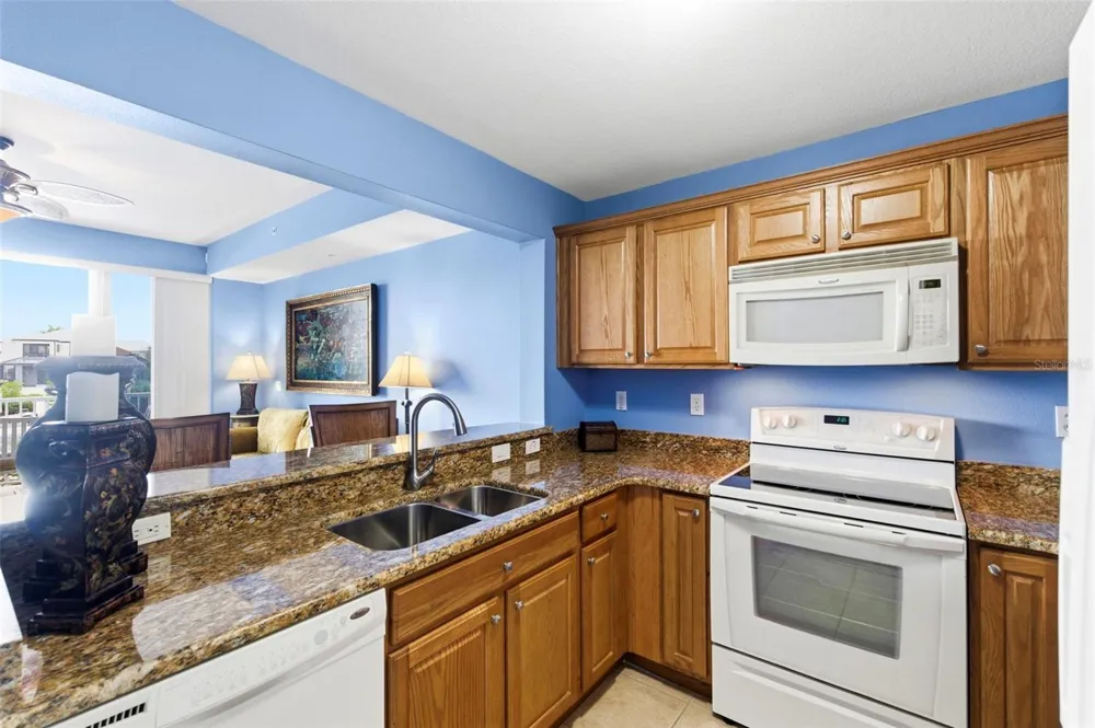 609 BAHIA BEACH BOULEVARD Ruskin, FL 33570