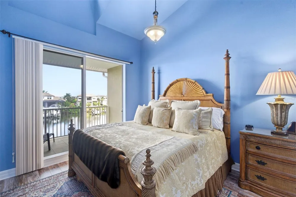 609 BAHIA BEACH BOULEVARD Ruskin, FL 33570