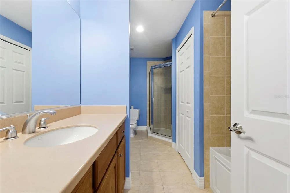 609 BAHIA BEACH BOULEVARD Ruskin, FL 33570